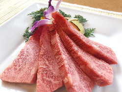 とろける味わいの神戸牛を召し上がるなら当店へ！
