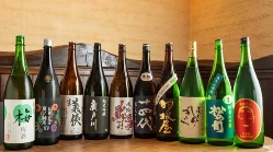 定番から希少なものまで幅広いジャンルの日本酒をご用意。
