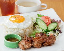 Asian Restaurant Pinoy(smC)̎ʐ^8