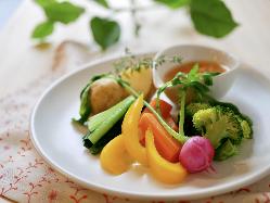 旬の温野菜サラダ