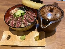 【牛まぶし】京都の薬味や京都鰹節おだしでお召し上がりください