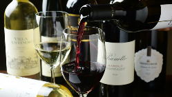 イタリアワインを中心に、厳選したワインを豊富にご用意！
