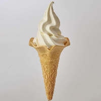 夏限定の北海道ミルクソフトクリームをご用意しております。