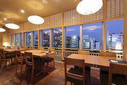 名古屋の中心・栄にあるラッシク７階で窓側は眺めも抜群