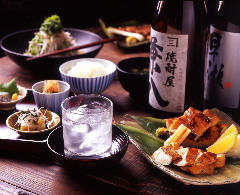 日本酒・焼酎に合う和を中心とした食事メニューをご用意