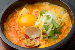 世界中で韓国料理を披露したシェフの本場の味をご堪能下さい。