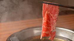 神戸ビーフによる焼肉やサーロインしゃぶを味わえるコース