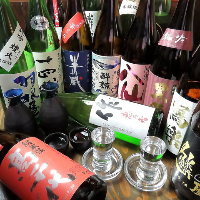 常備10種類以上の厳選した日本酒をご用意！