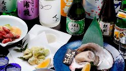【お酒】 月替わりの種類豊富な日本酒メニューには季節酒も