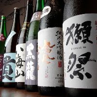 全国各地の日本酒を豊富にご用意しております。