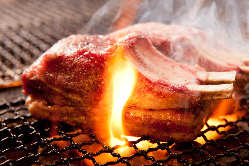 [最高の焼き加減] 肉の旨味を引き出しジューシーに焼き上げます