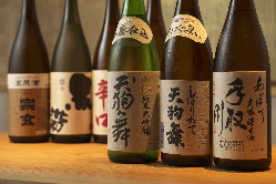 日本酒や焼酎、ウィスキーなど、お料理によく合うお酒をご用意。