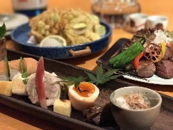 刺身・浜焼き・天ぷら・焼き物など、素材の味を活かした絶品料理