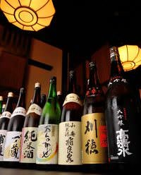 秋田の地酒を中心に 常時15種類以上のラインナップ！！