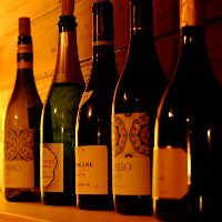 シェフソムリエが選ぶ厳選されたワインを適当な熟成状態で…