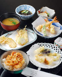 ご予約はコースがオススメ！『旬』の食材で天ぷらを