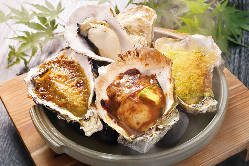 酔心の殻付きカキは、地元広島産牡蠣を毎日直送。